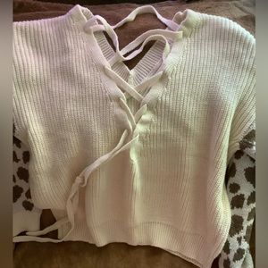 Leopard print sleeve lace back sweater